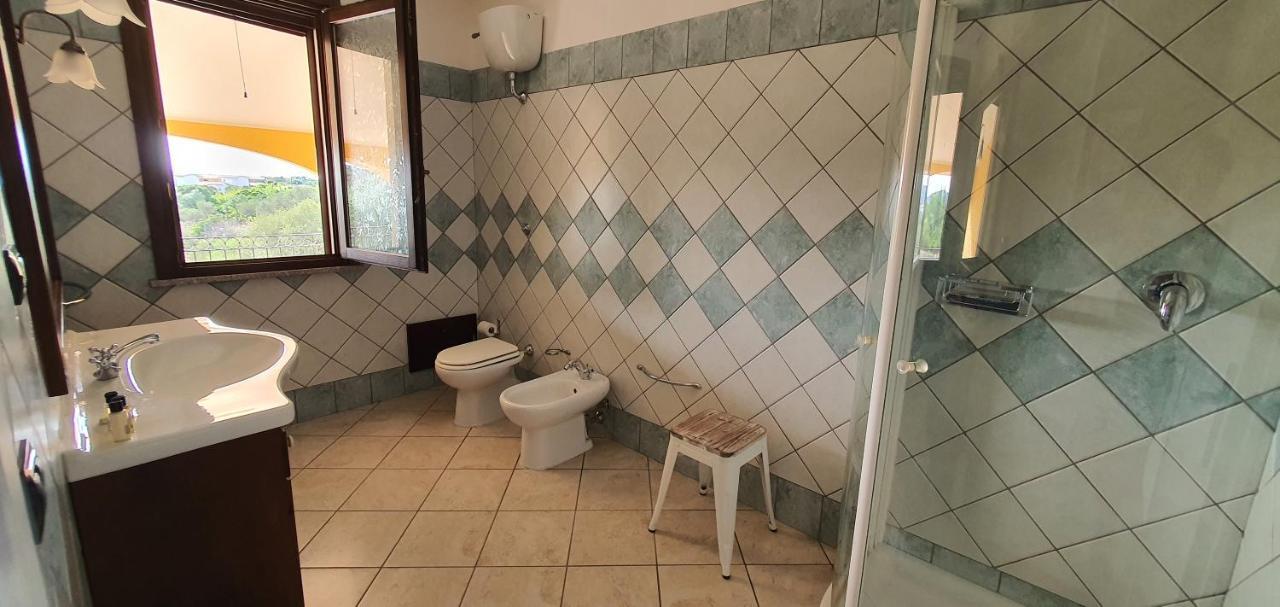 Artemisia Bed And Breakfast SantʼAnna Arresi Esterno foto