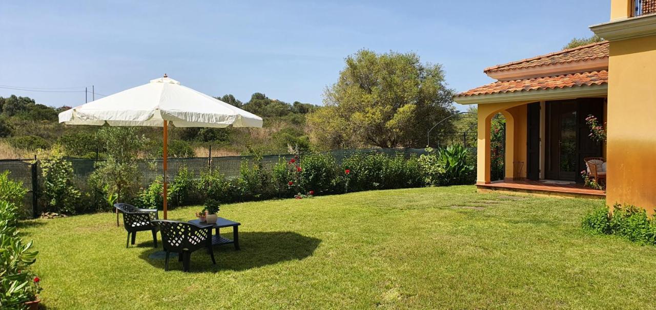 Artemisia Bed And Breakfast SantʼAnna Arresi Esterno foto