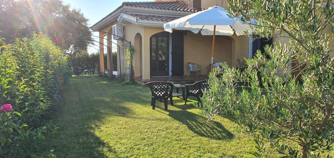 Artemisia Bed And Breakfast SantʼAnna Arresi Esterno foto